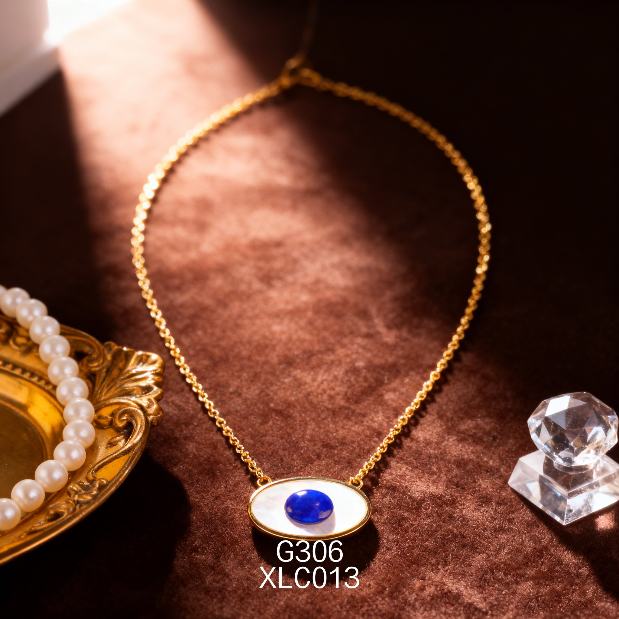 Collana placcata oro con Madreperla e Lapislazzuli Ovale