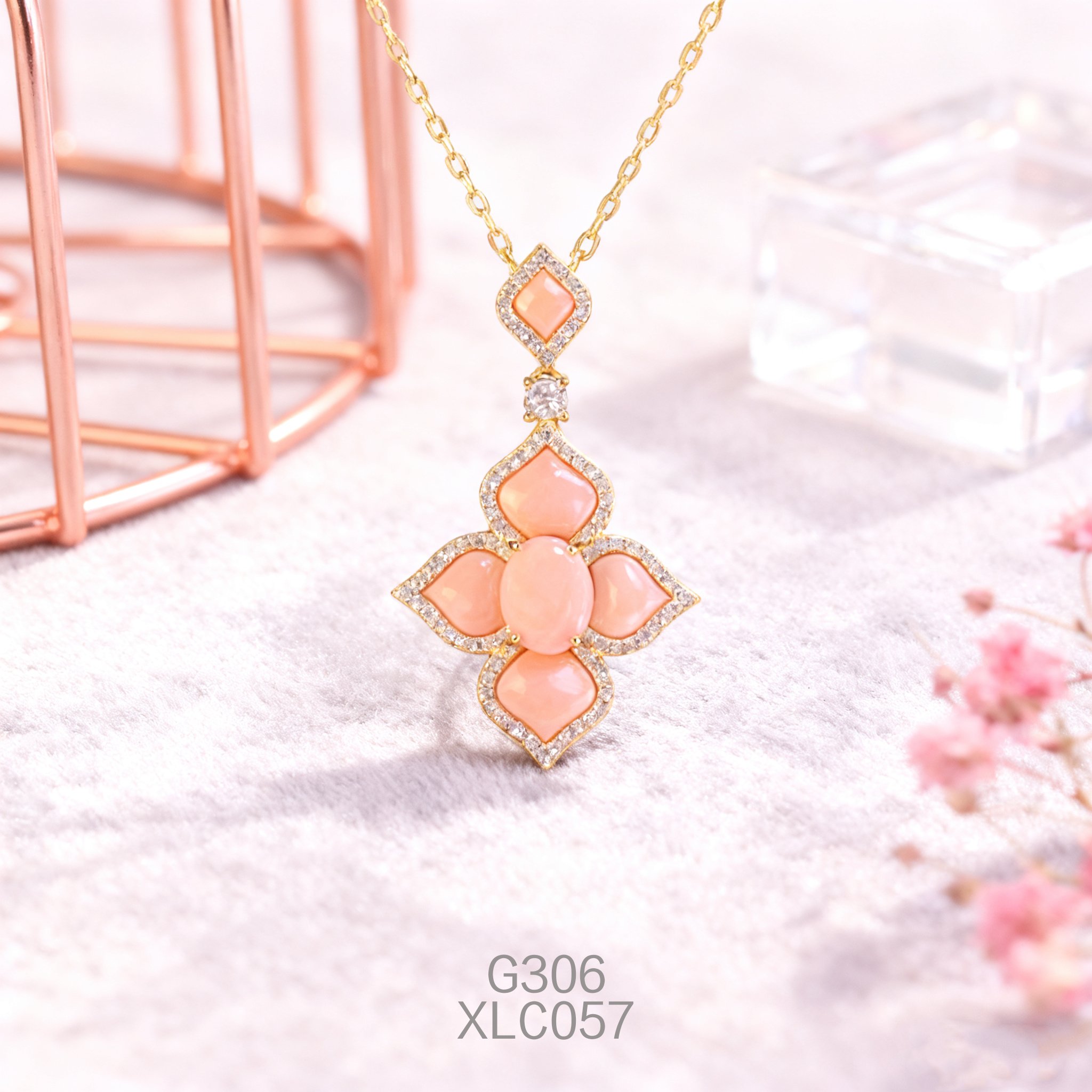 电镀黄金锆石冰凌花女皇贝项链