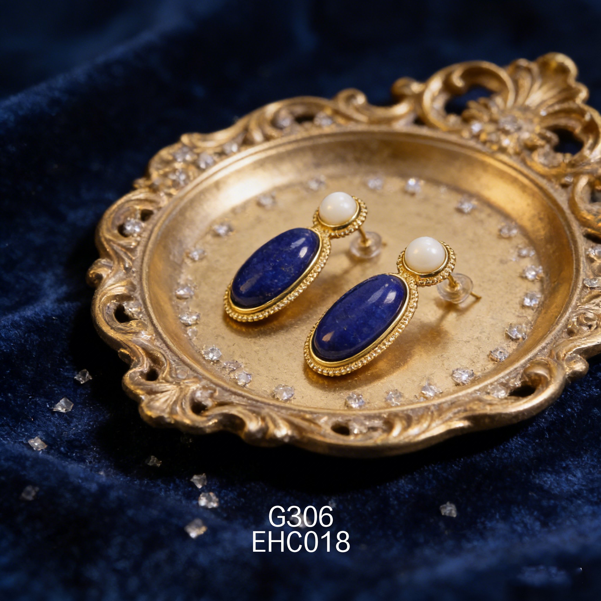 电镀黄金白贝青金石耳环