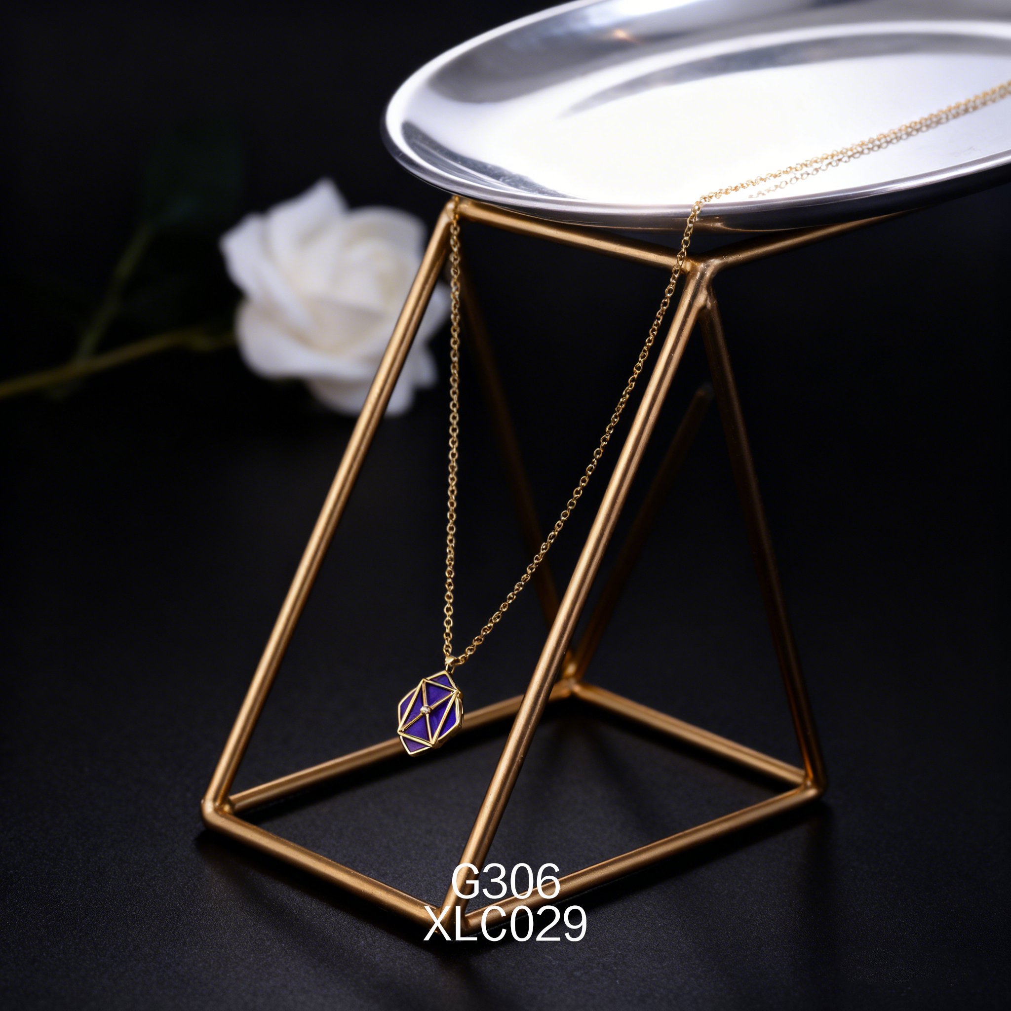 电镀黄金 12.8 ｘ 17.5mm 方块青金项链