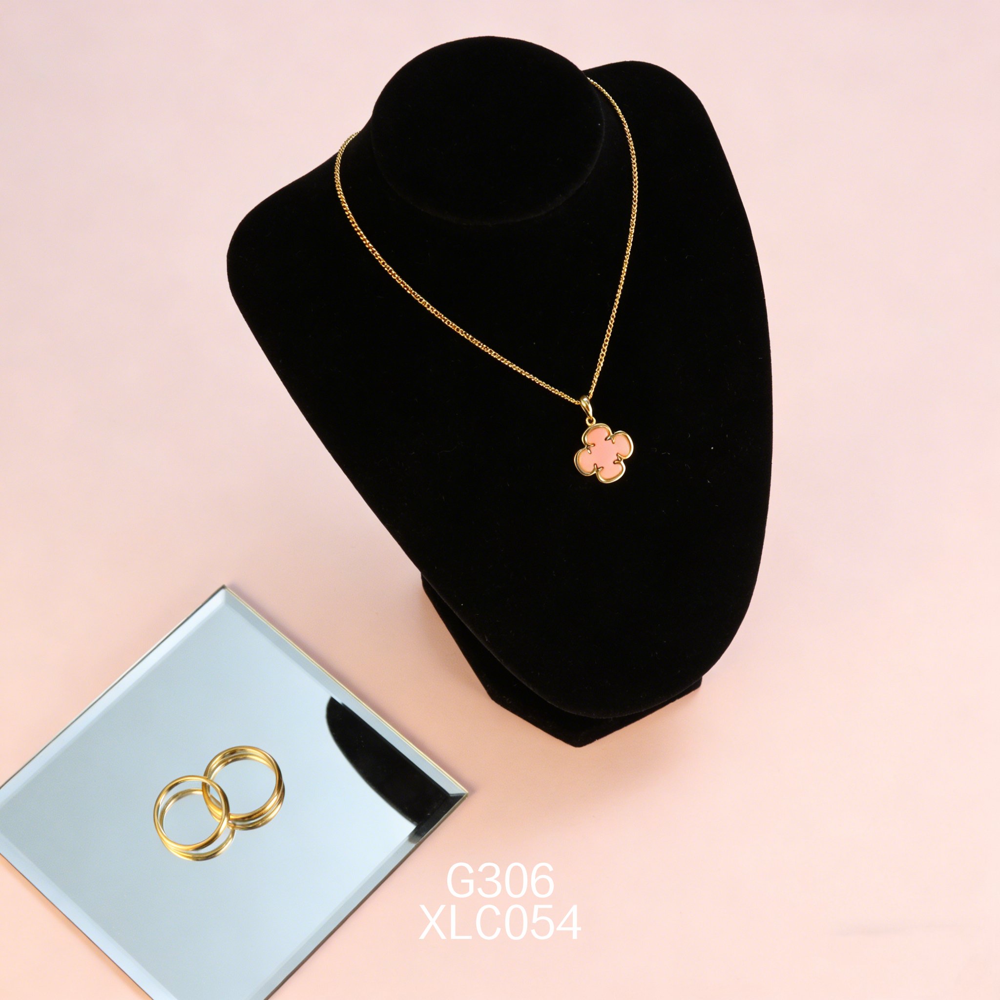 电镀黄金 13mm 四叶草女皇贝项链