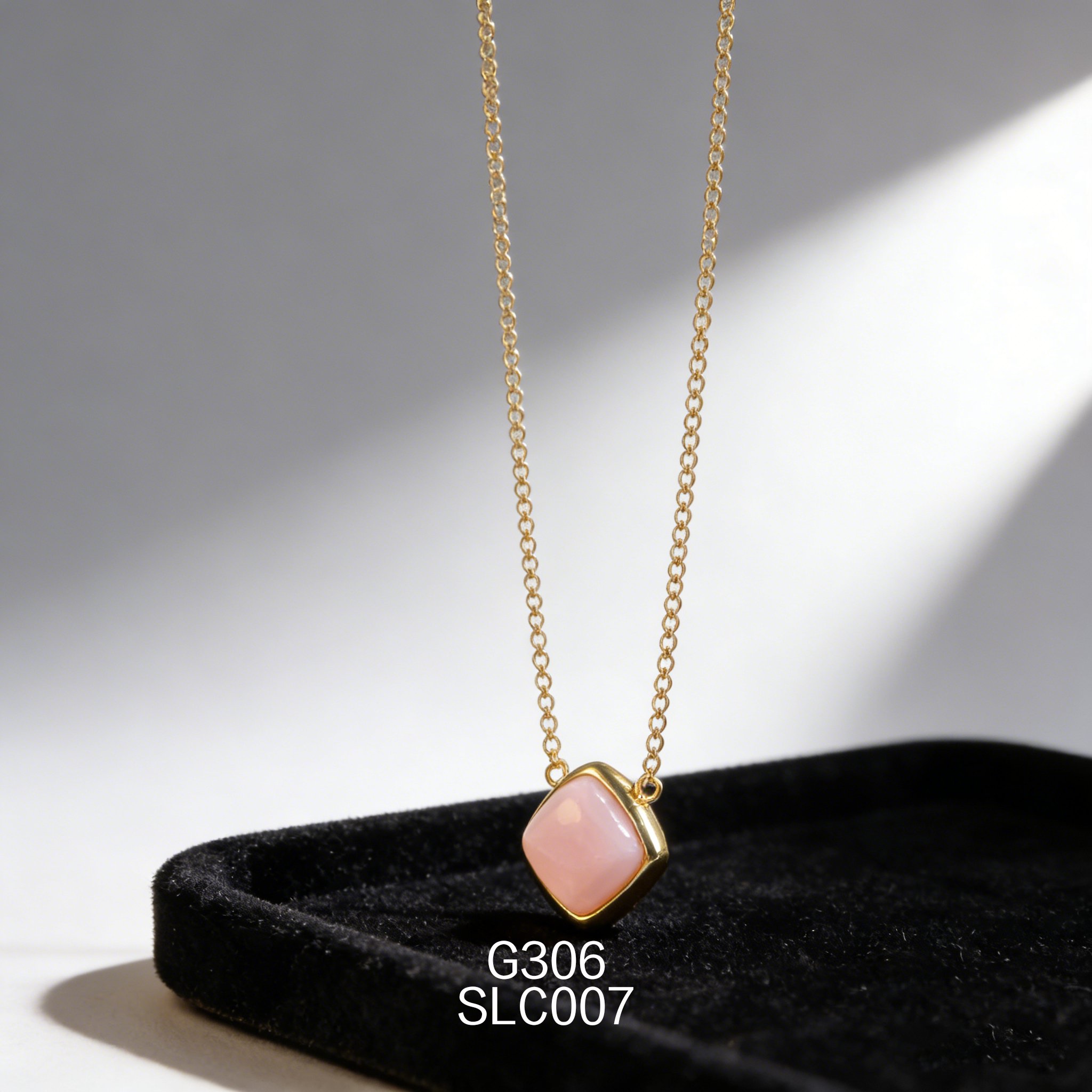 Bracciale placcato oro con Abalone Quadrato 10x10mm