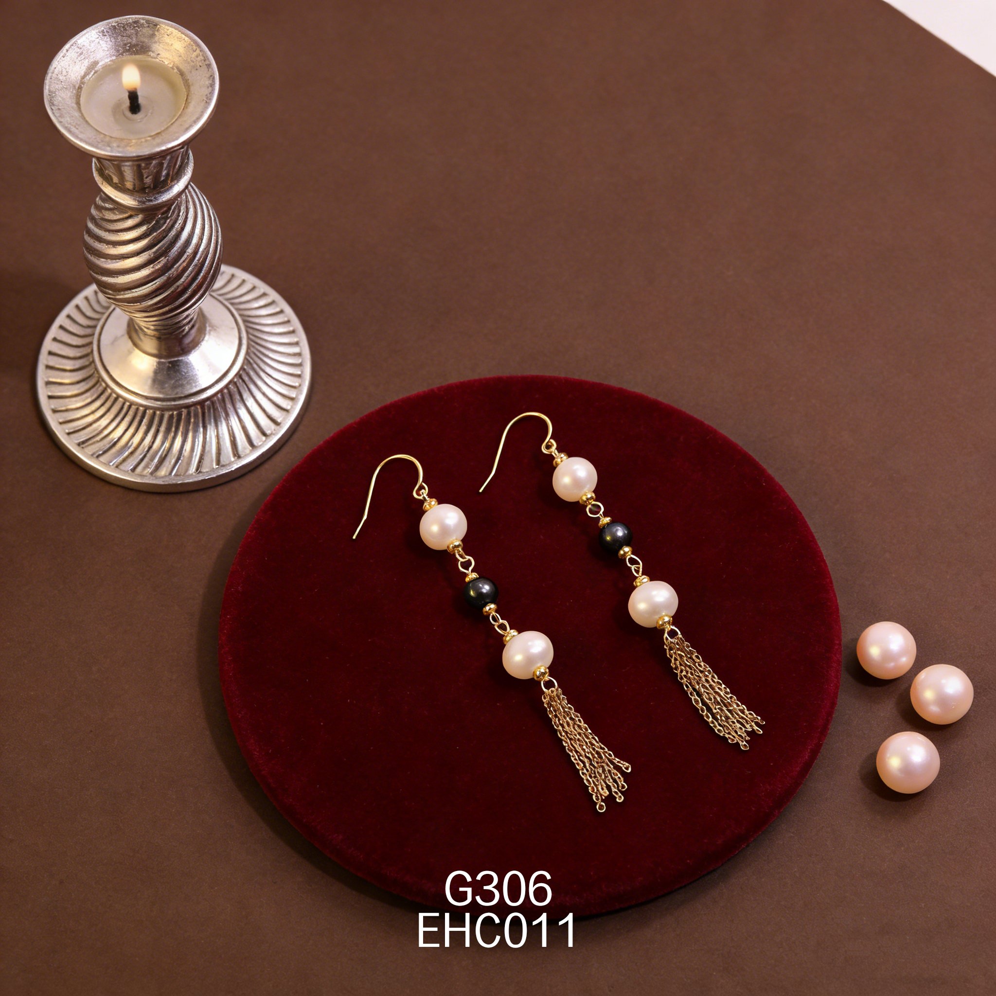 电镀黄金黑白珍珠耳环